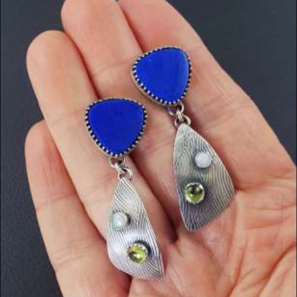 Anthropology Vintage Silver Earring💙